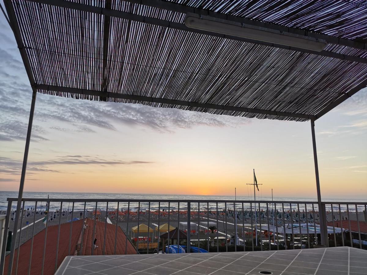 Viareggio Sul Mare Apartment Exterior photo